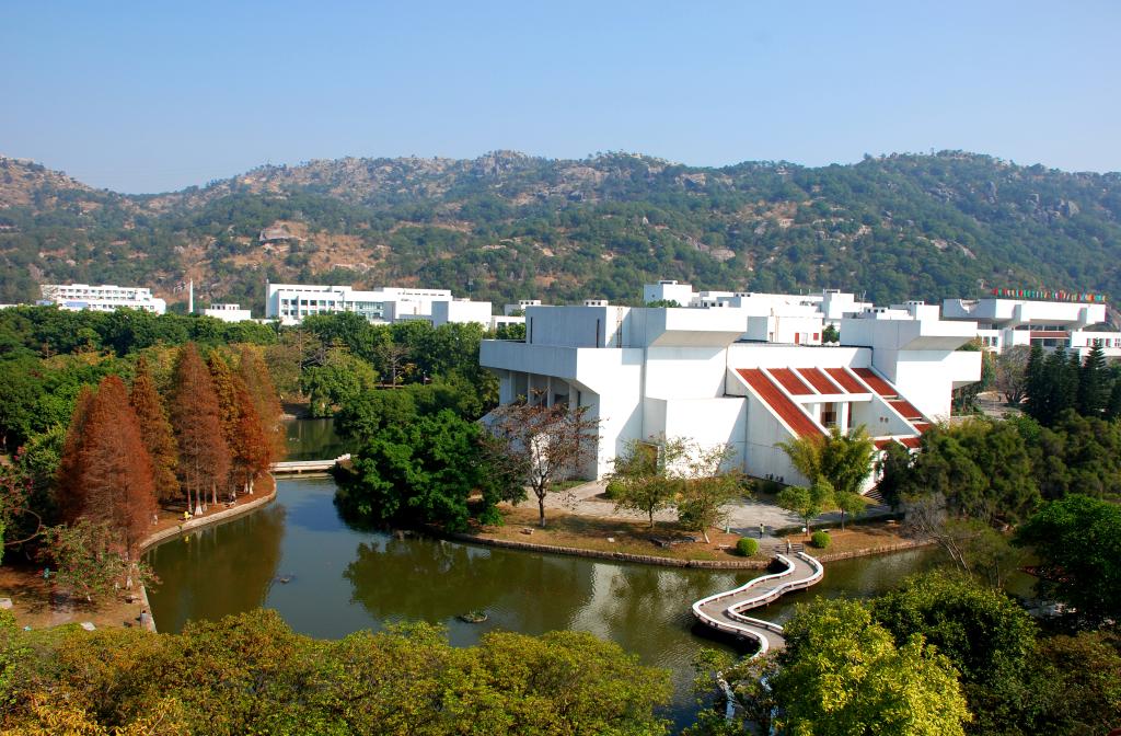 <span style="font-size:14px;font-family:times new roman;"><strong>Lotus Pond</strong></span>
