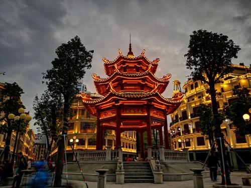 <span style="font-size:14px;font-family:times new roman;"><strong>Zhongshan Pavilion</strong></span>